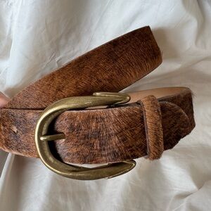 STREETS AHEAD Belt. Brown Calf fur. Brass Buckle. Women’s Medium